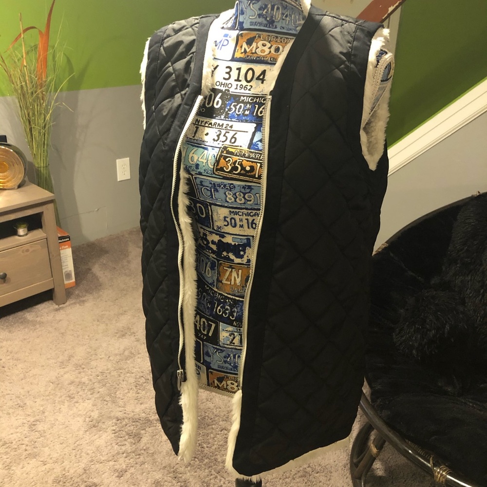 Black Gap Winter Vest w/ Fur inside, S, NWT.